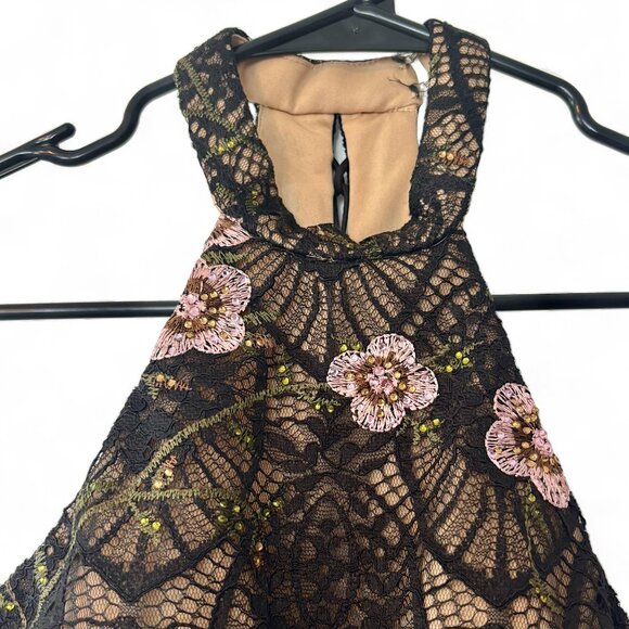 Rachel Allan Sz 2 Floral Lace Embroidered Lace-Up Back Halter Top Black - Picture 6 of 11